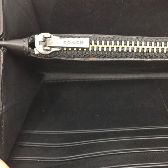 Coach Baseball Stitch Accordion Zip Wallet Black Smooth Calf Leather Unisex - Picture 12 of 16